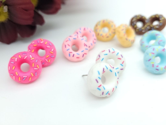 Preview: bunte Donut Ohrstecker mit Streusel
